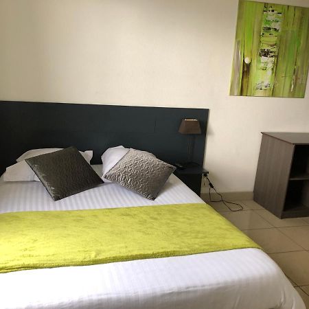 Alencimmo Apartment อาล็องซง ภายนอก รูปภาพ