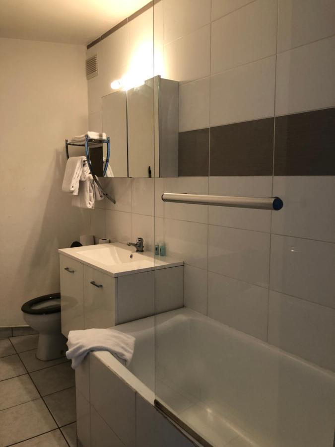 Alencimmo Apartment อาล็องซง ภายนอก รูปภาพ