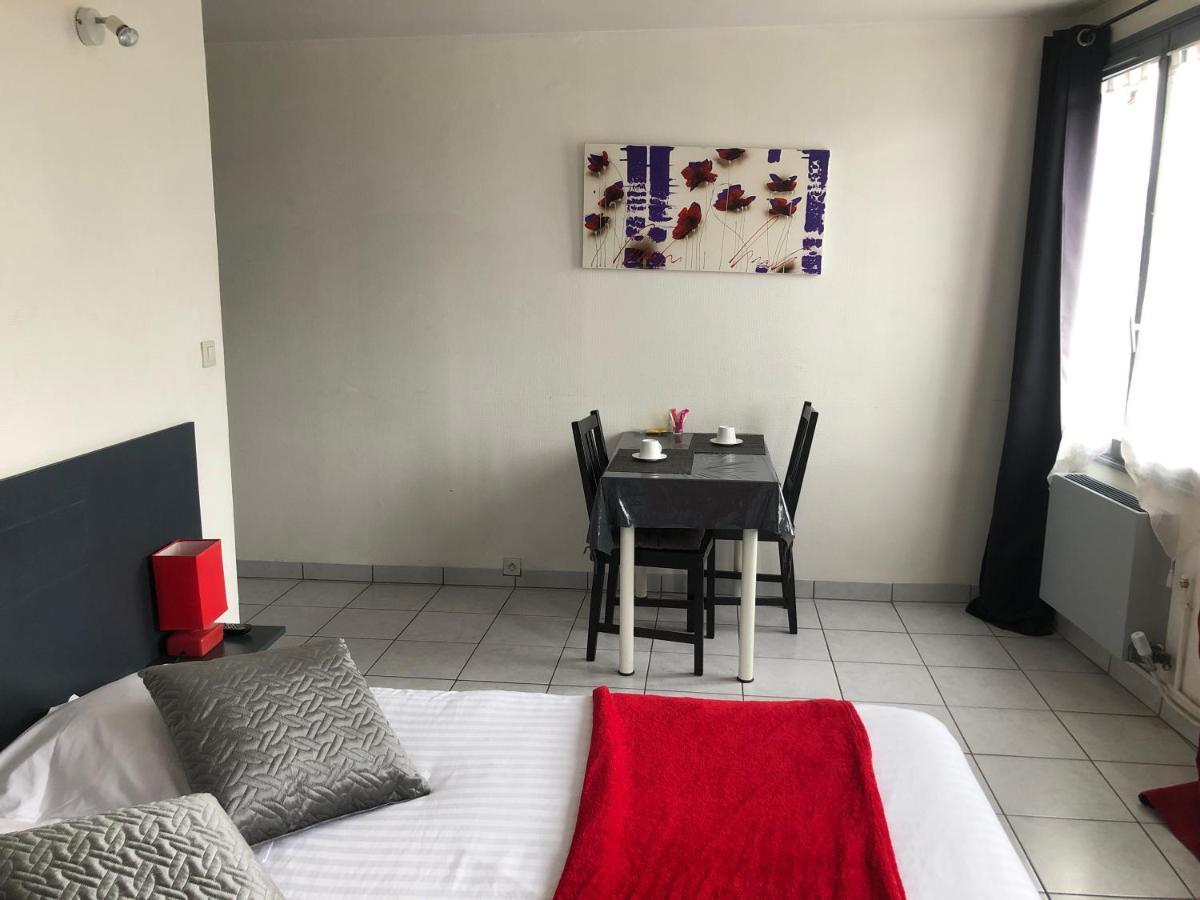 Alencimmo Apartment อาล็องซง ภายนอก รูปภาพ